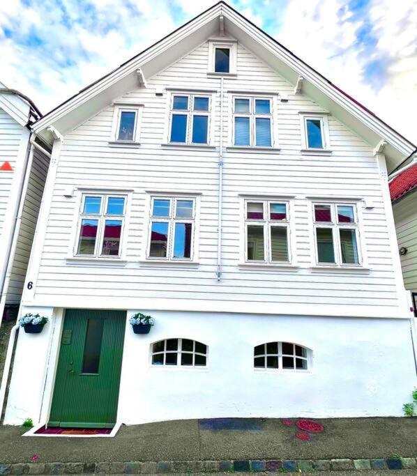 The Green Door H2 Stavanger Extérieur photo